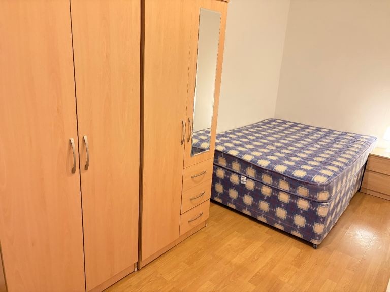 Additional image 8 of 1 Bed Flat, Very Near West Cromwell Road Area, SW5, N1 7GU