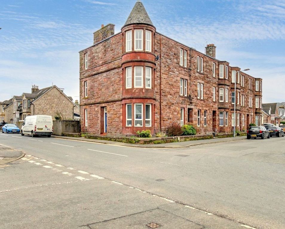 2 bed flat for saleRound Riding Road, Dumbarton G82
