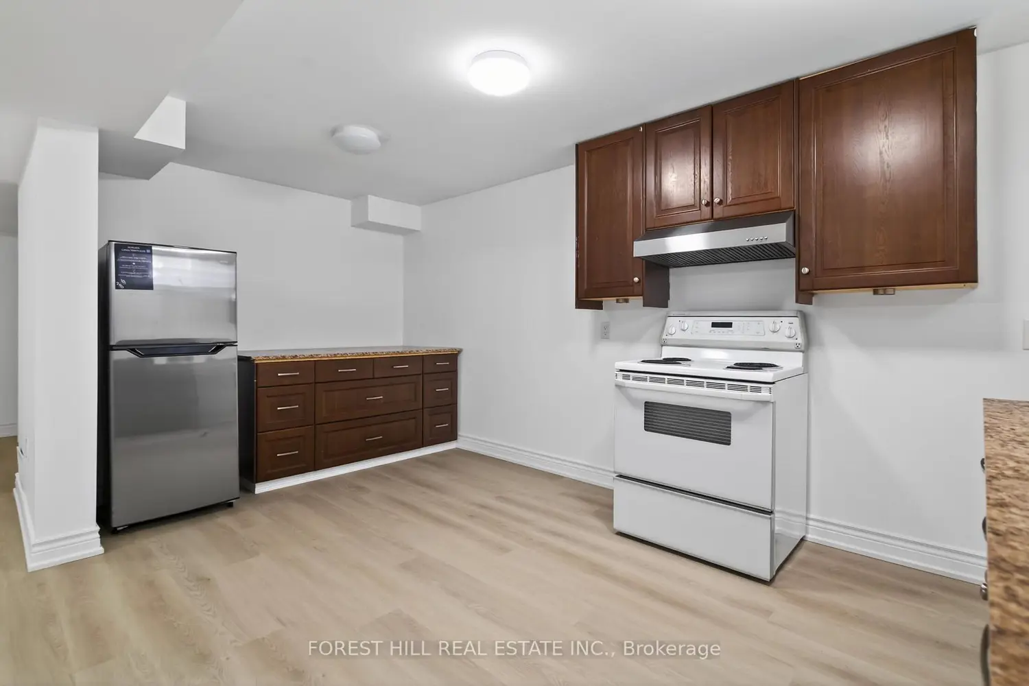 Additional image 14 of 55 Townsend Avenue