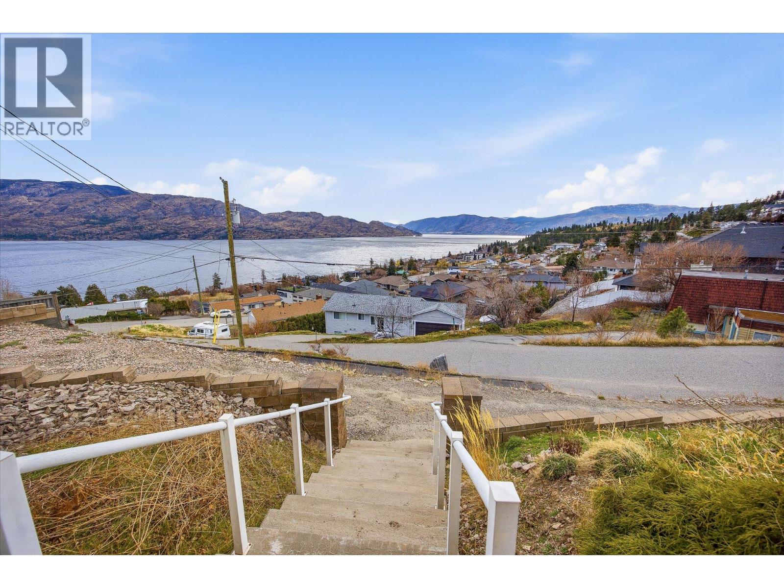 Additional image 3 of 3765 Lornell Crescent, Peachland, BC, V0H1X2