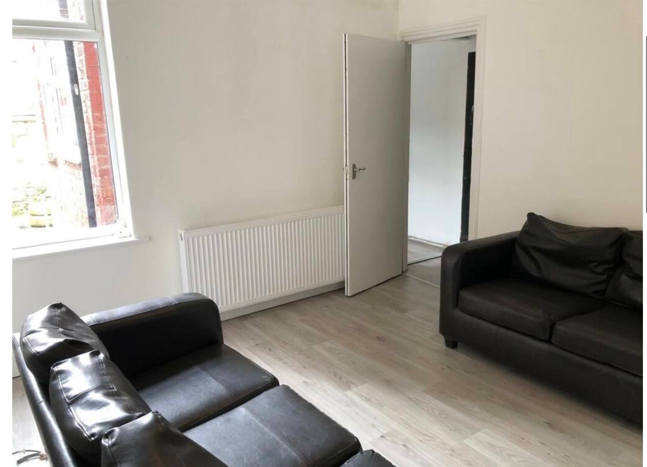 Additional image 2 of Room in a Shared House, Deramore Street, M14, N1 7GU