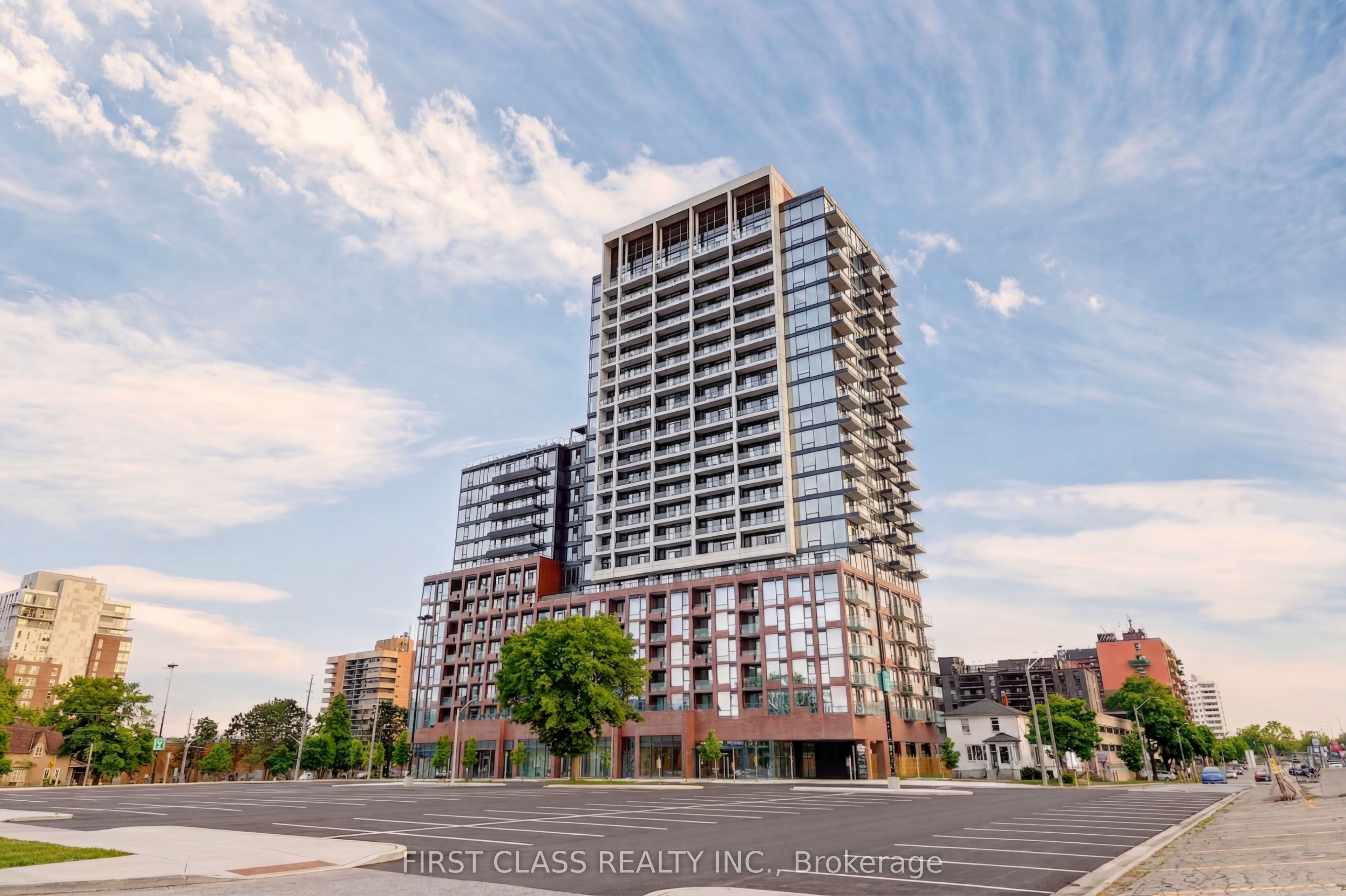 909-28 Ann Street, Mississauga, ON, L5G 0E1