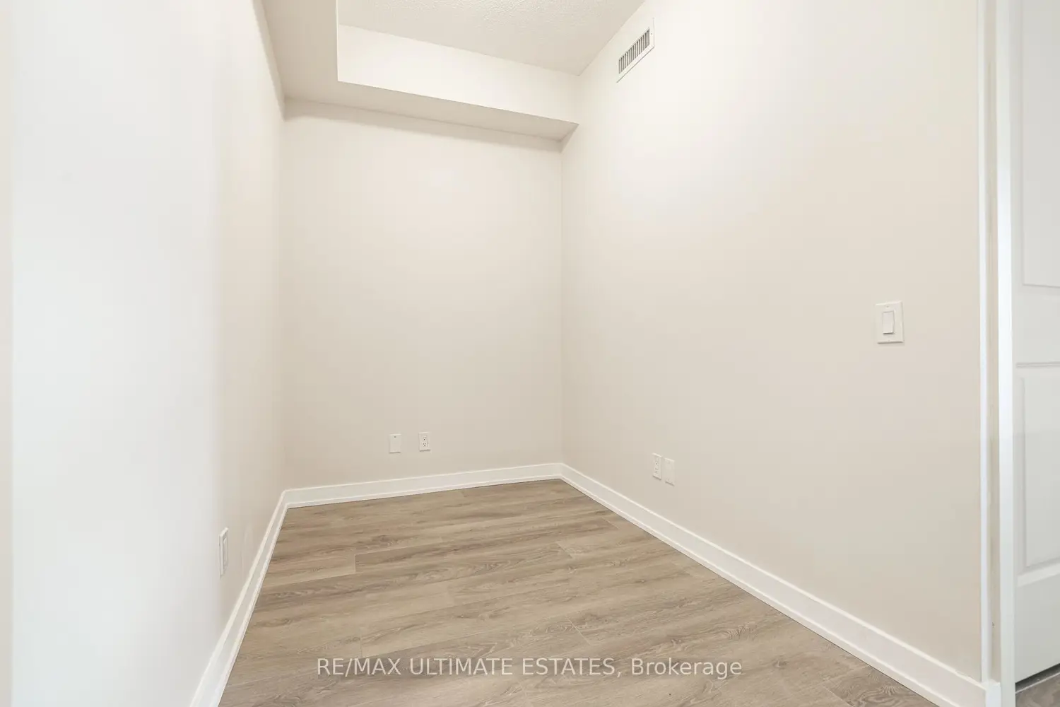 Additional image 11 of 4955 Yonge Street 1109