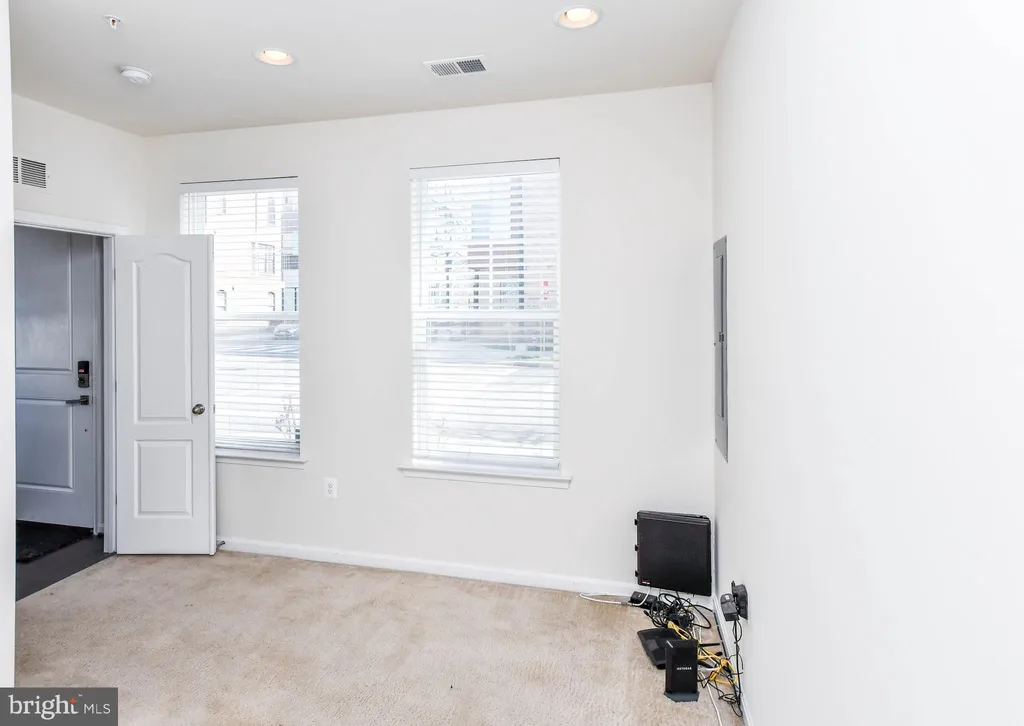 Additional image 5 of 608 1/2 Parkside Place NE, Washington, DC 20019