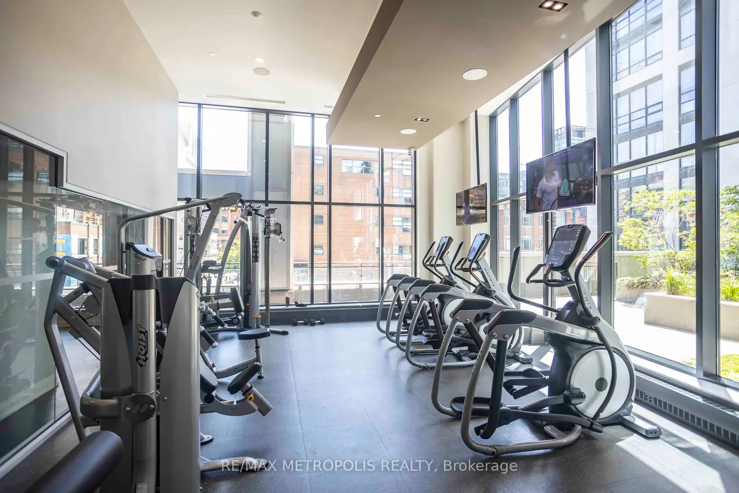 Additional image 13 of 460 Adelaide Street 1606