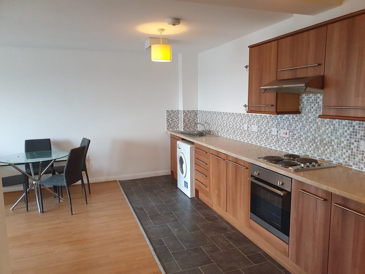 2 Bed Flat, Hessel Street, M50, N1 7GU