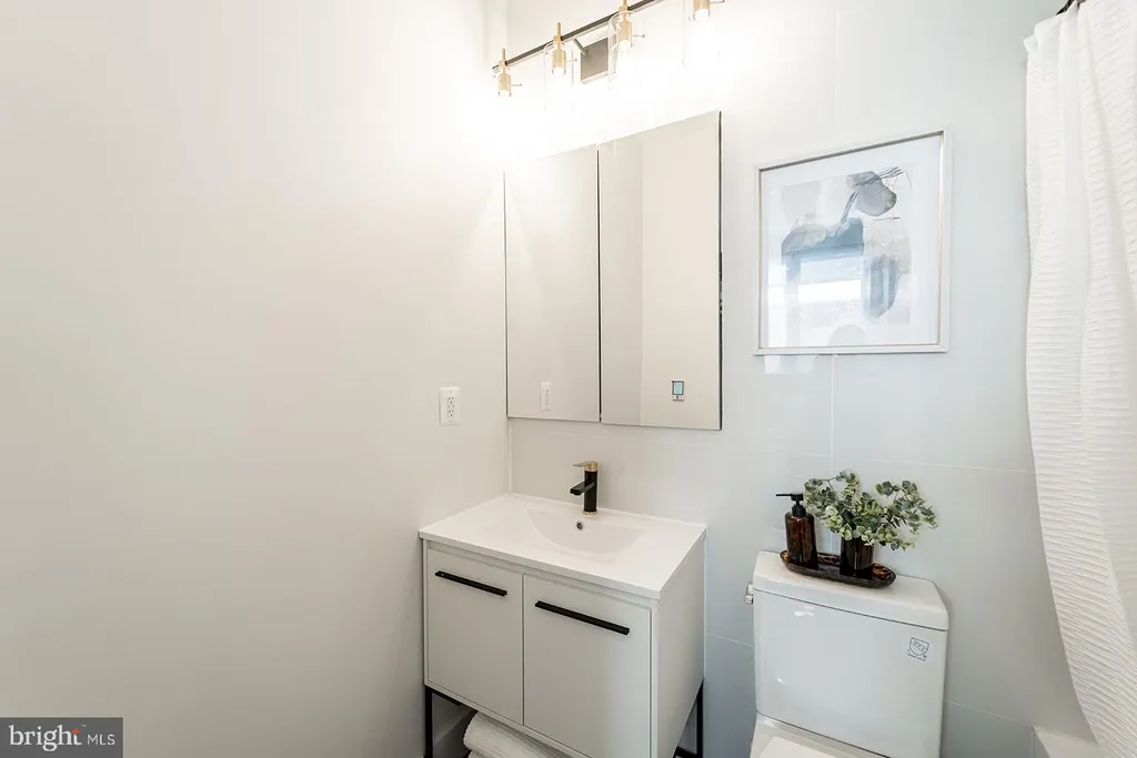 Additional image 61 of 1215 Holbrook Terrace NE Unit 2, Washington, DC 20002