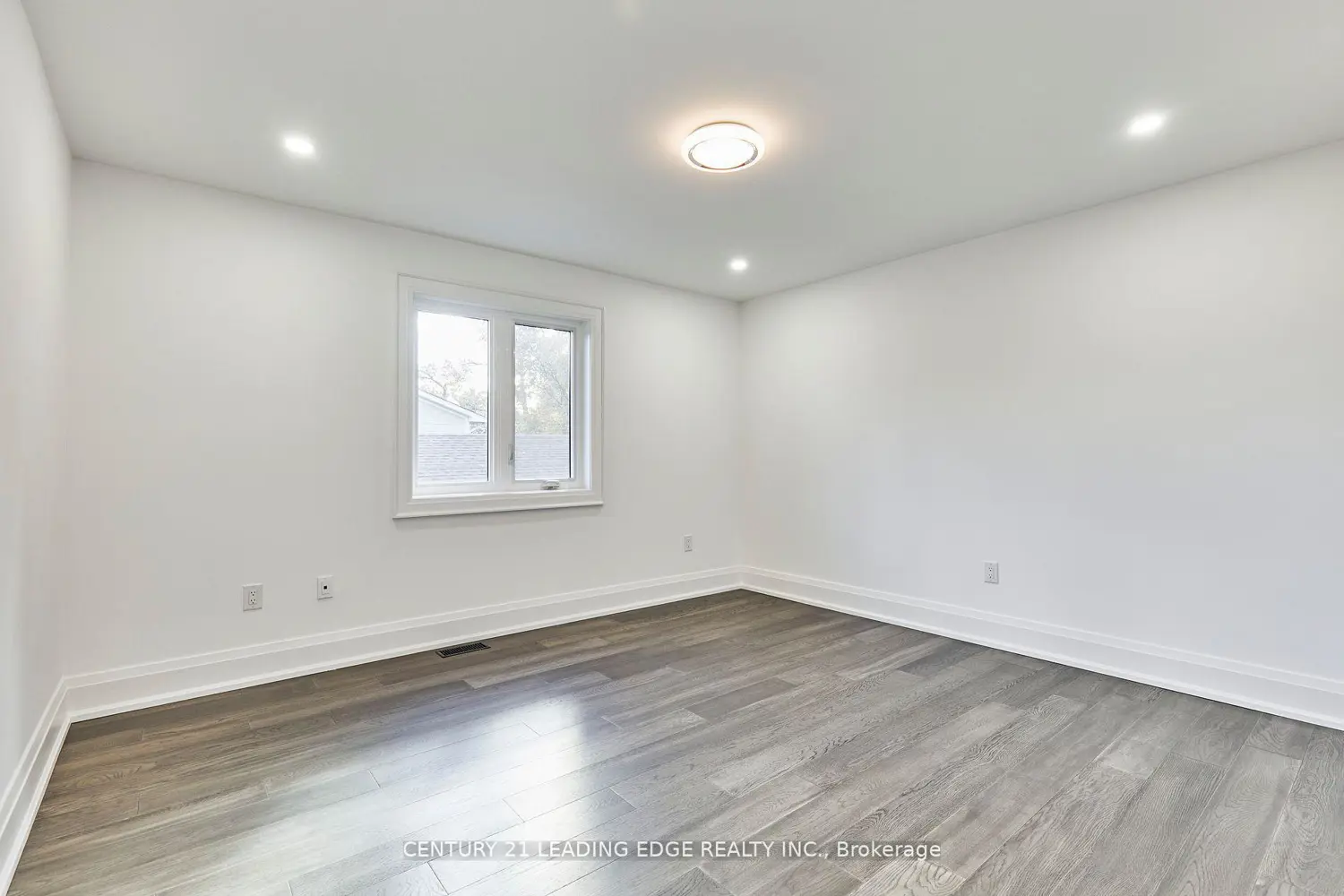 Additional image 16 of 24 Larwood Boulevard