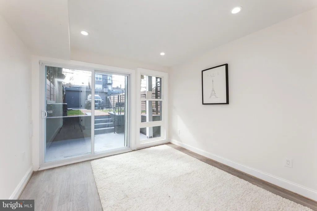 Additional image 17 of 734 Kenyon Street NW Unit 2, Washington, DC 20010