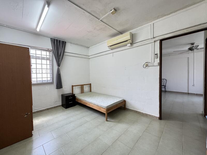 706 Yishun Avenue 5 photo 5