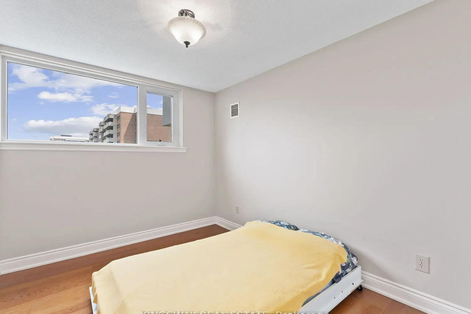 Additional image 15 of 240 Scarlett Road 1504