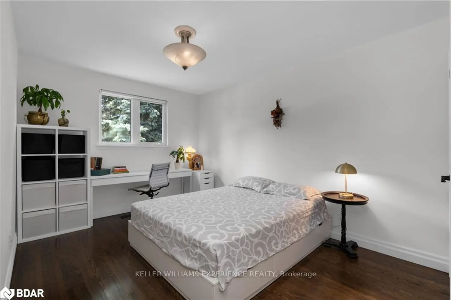 Additional image 7 of 28 Larry Street