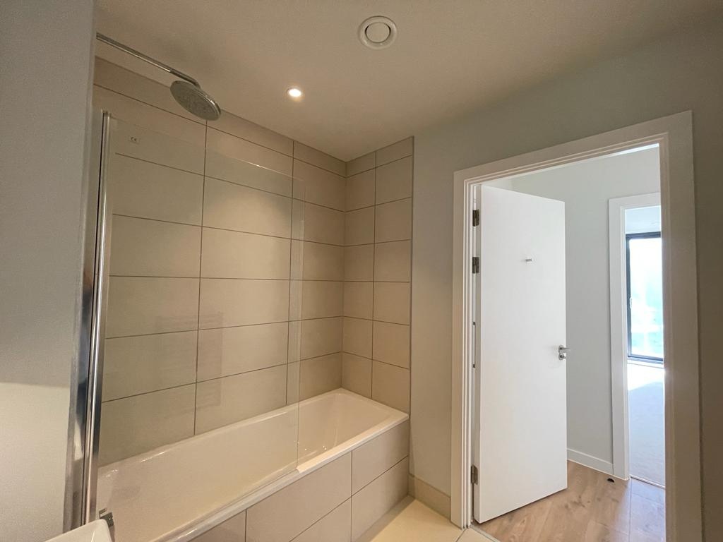 Additional image 11 of 2 Bed Flat, The Gate, M4, N1 7GU