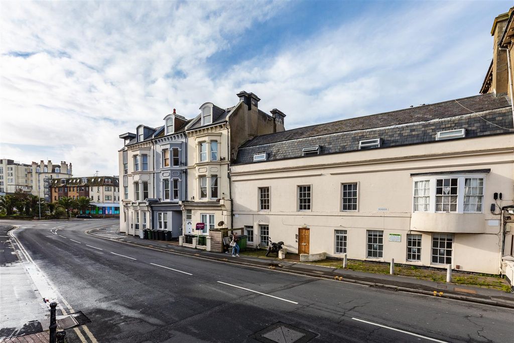 1 bed flat for saleSeaside, Eastbourne BN22