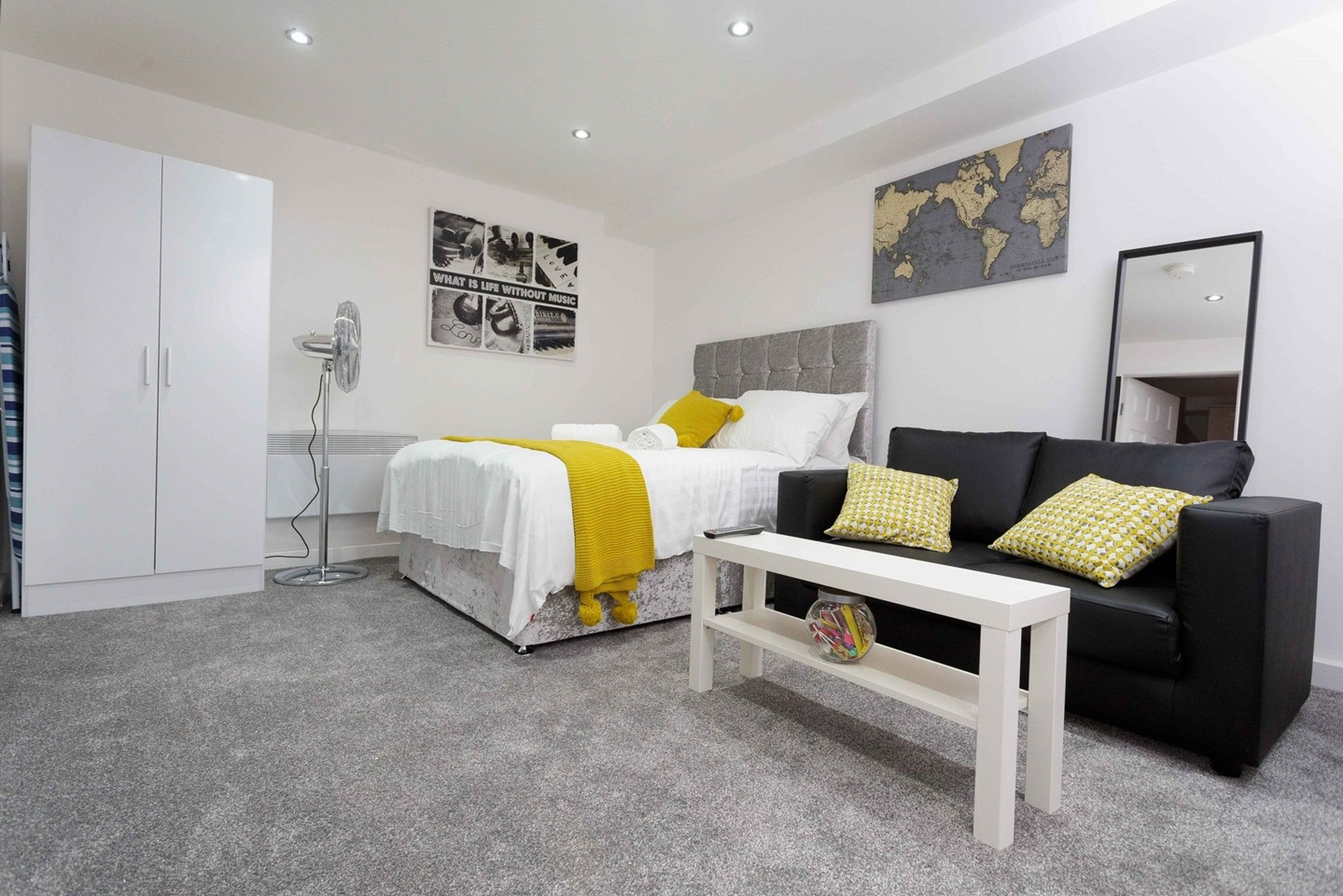 Studio Flat, Berkely Avenue, S8, N1 7GU