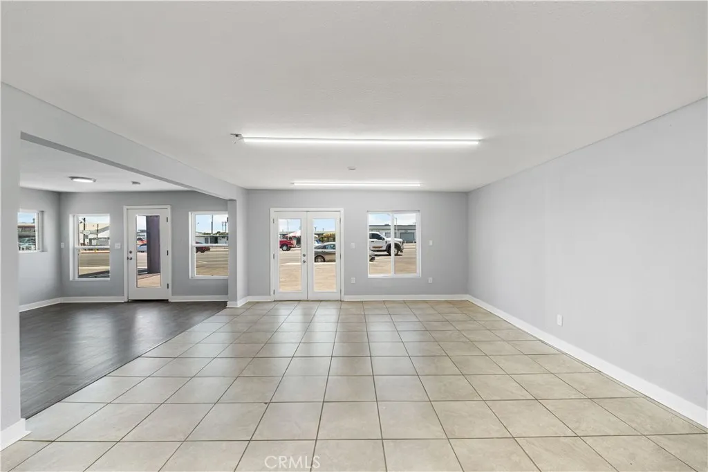 Additional image 89 of 44441 Sierra Highway, Lancaster, CA 93534