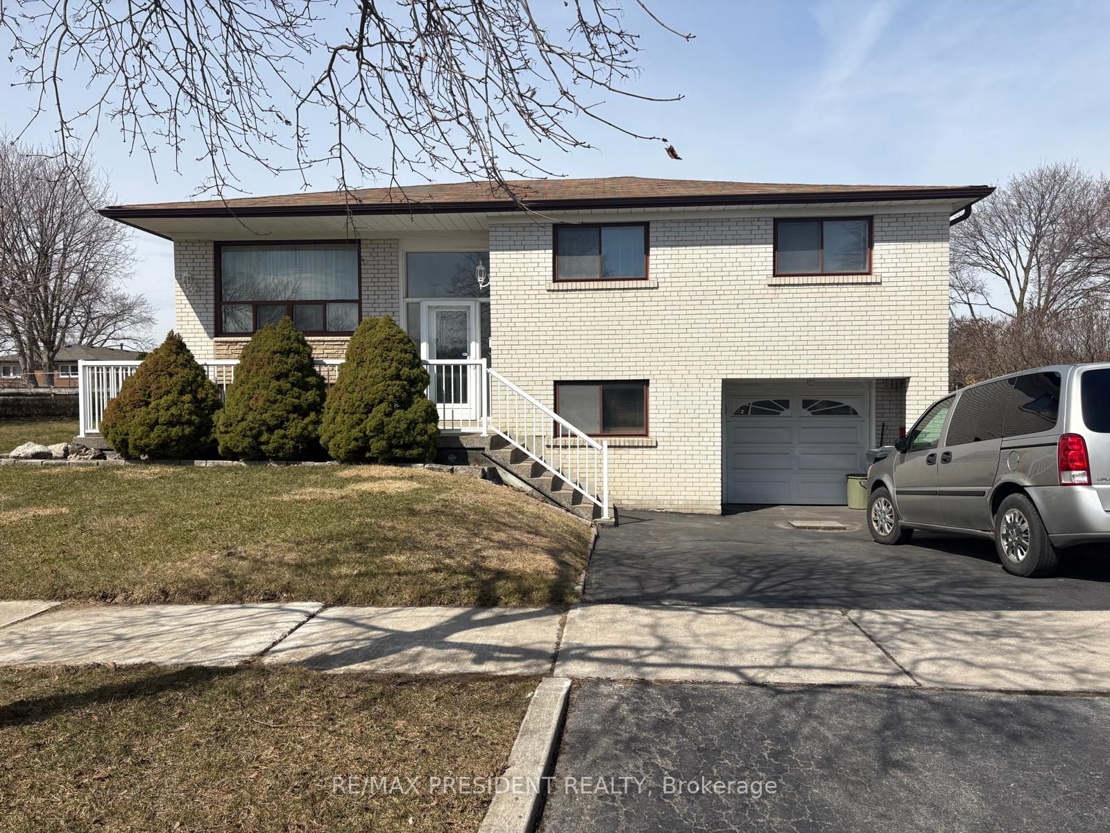 Additional image 2 of 3759 Bayswater Crescent, Mississauga, ON, L4T 2G6