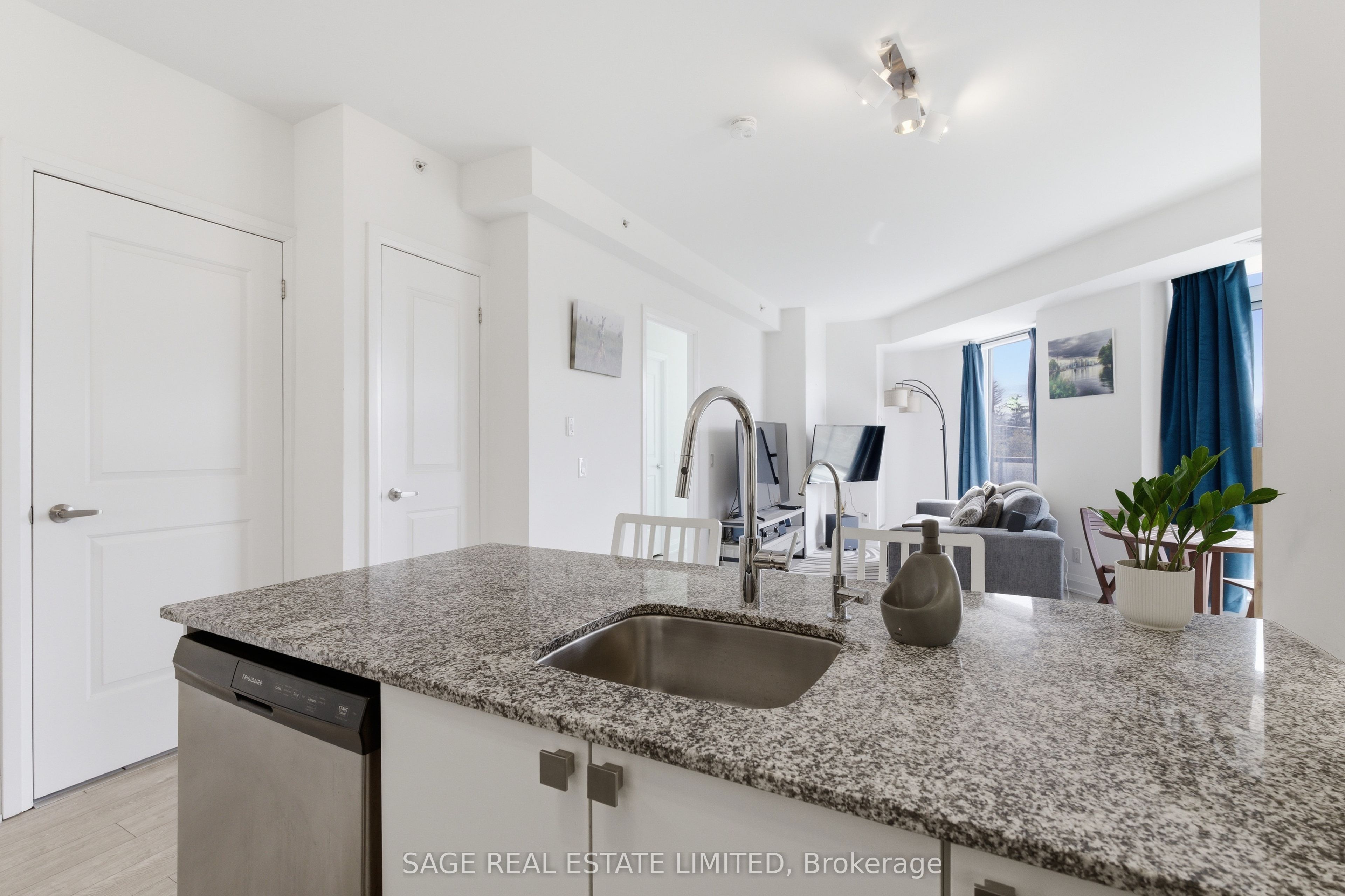 Additional image 2 of 303-3655 Kingston Road, Toronto, ON, M1M 0E2