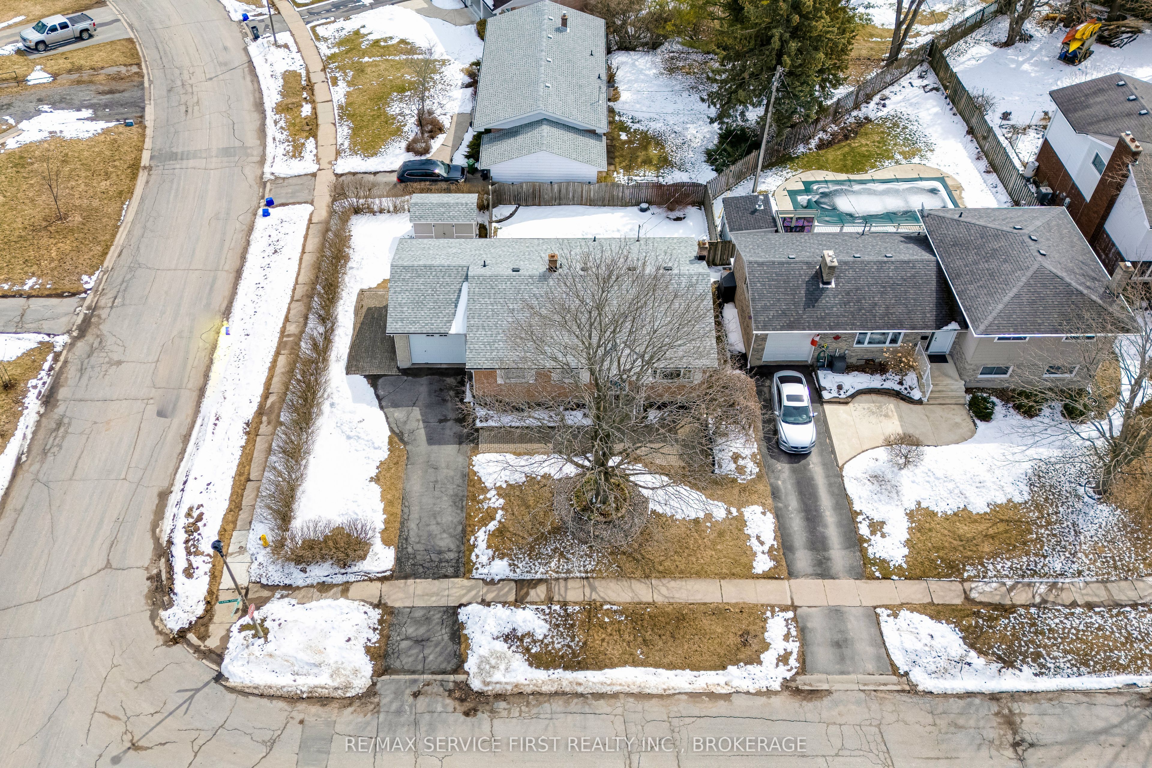 Additional image 2 of 116 Cairn Grove, Kingston, ON, K7M 4B9