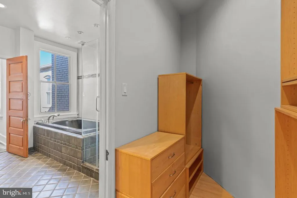 Additional image 46 of 1305 Fairmont Street NW, Washington, DC 20009