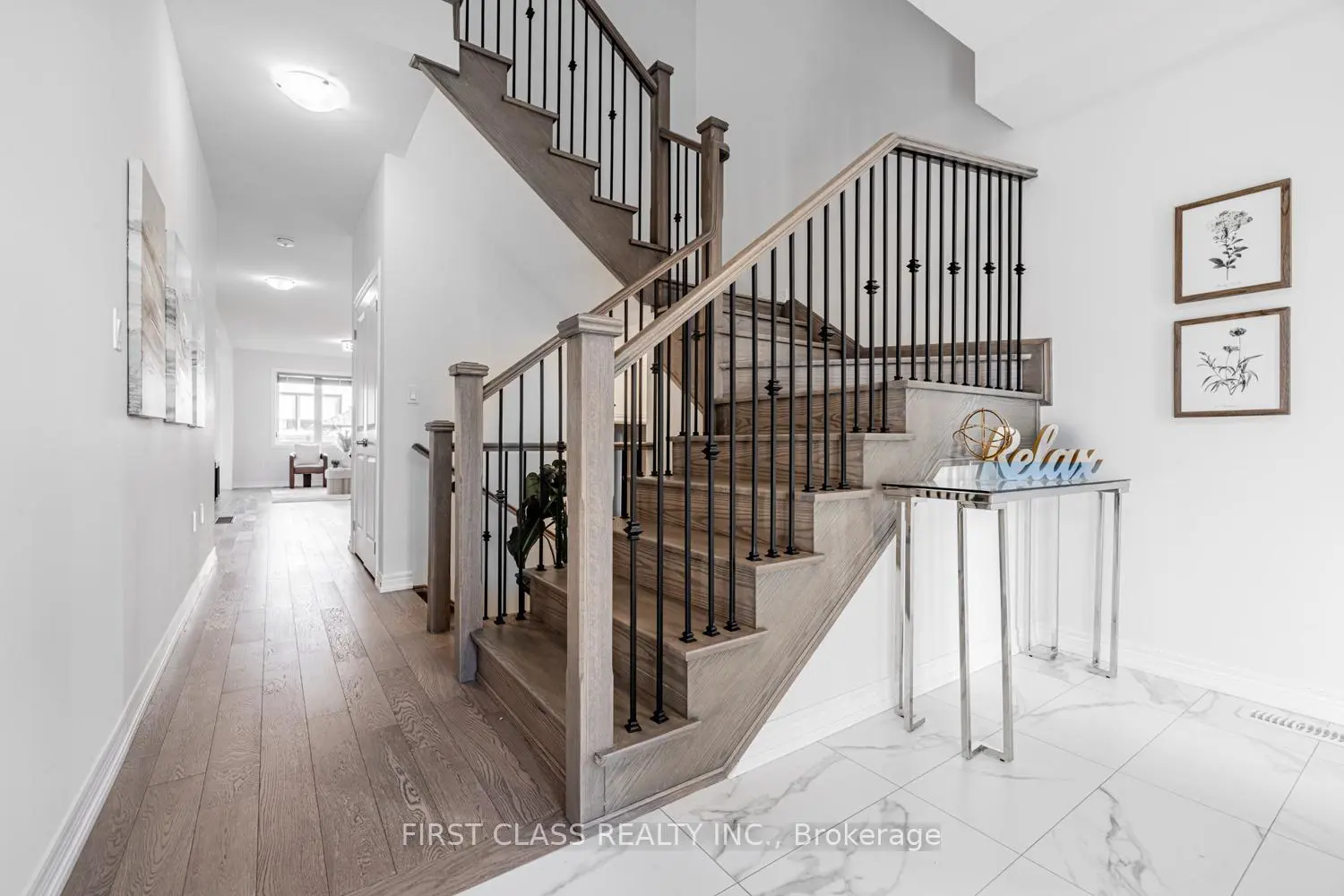 38 Hewison Avenue photo 3