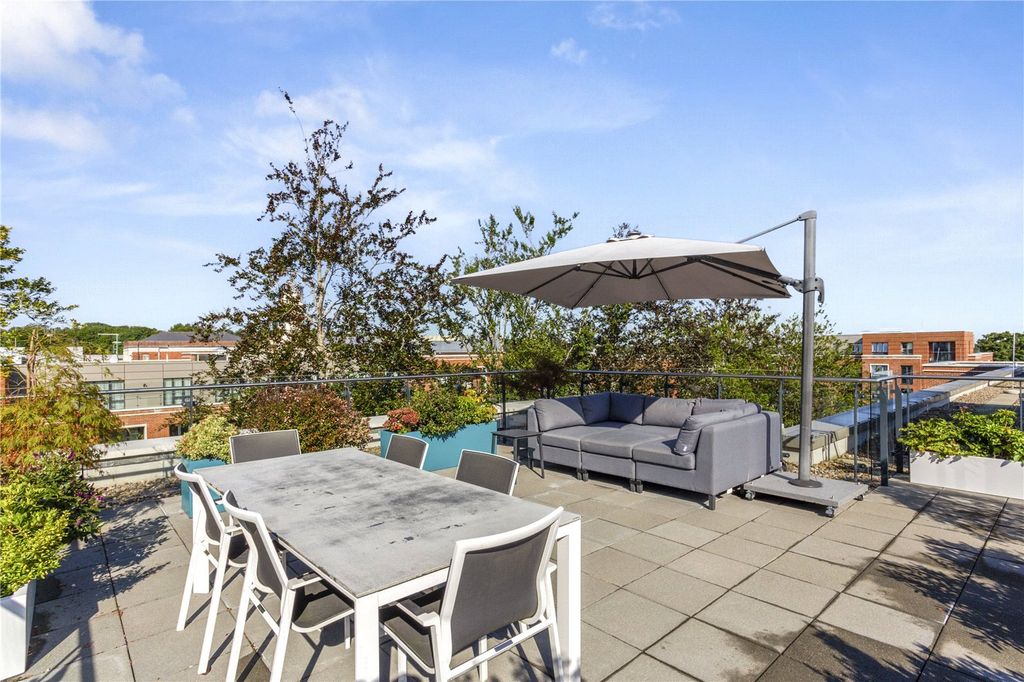 Additional image 12 of 3 bed flat for saleFellowes Rise, Winchester, Hampshire SO22
