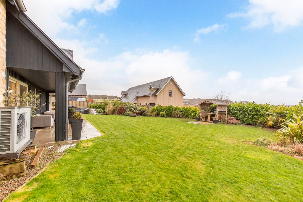 Additional image 34 of 5 bed detached house for sale6 Lawfield Steading, Edgehead, Mid Lothian EH22