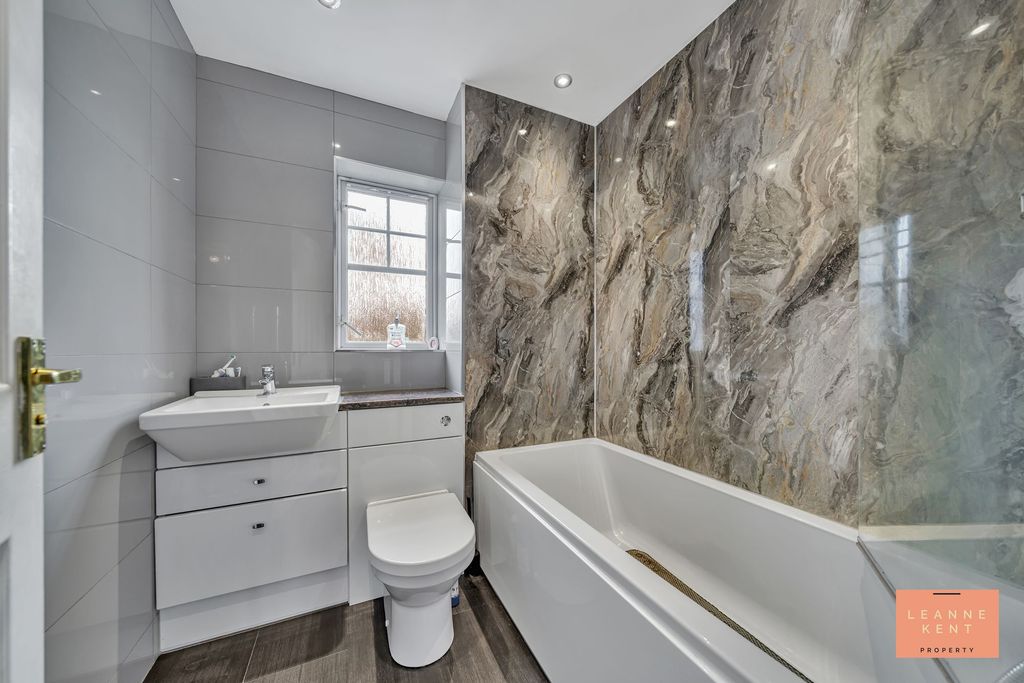 Additional image 4 of 3 bed semi-detached house for saleStryd Hywel Harris, Ystrad Mynach CF82