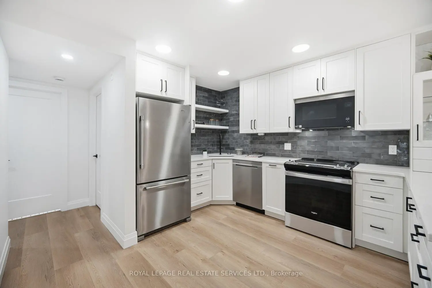 Additional image 11 of 1476 Pilgrim's Way 1811