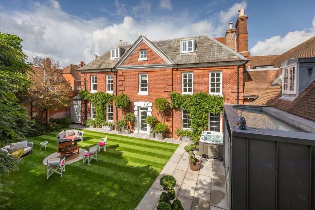 Additional image 12 of 9 bed detached house for saleSt. Thomas Street, Lymington, Hampshire SO41