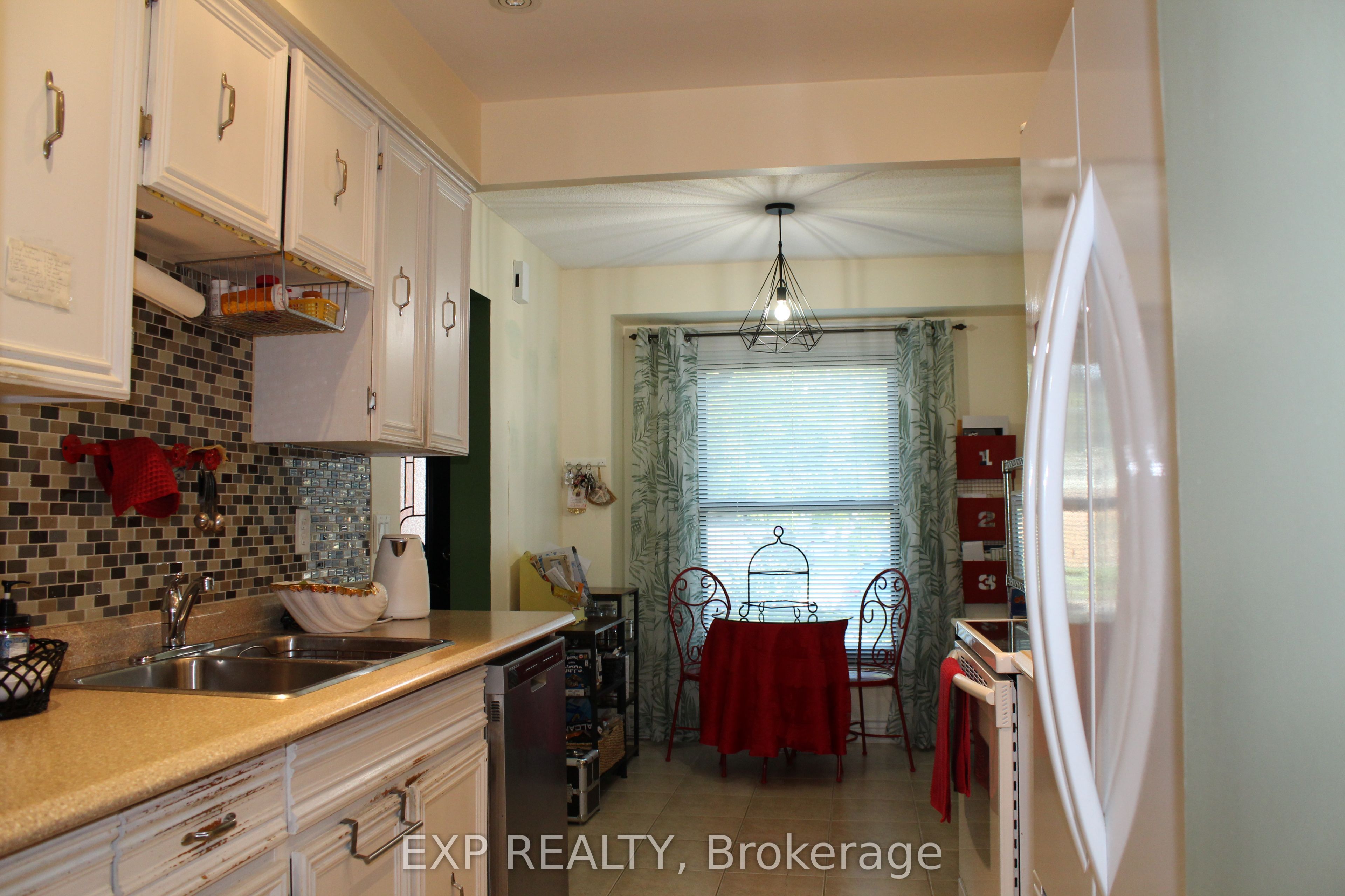 Additional image 4 of 42 Lindridge Avenue, Brampton, ON, L6S 3X1