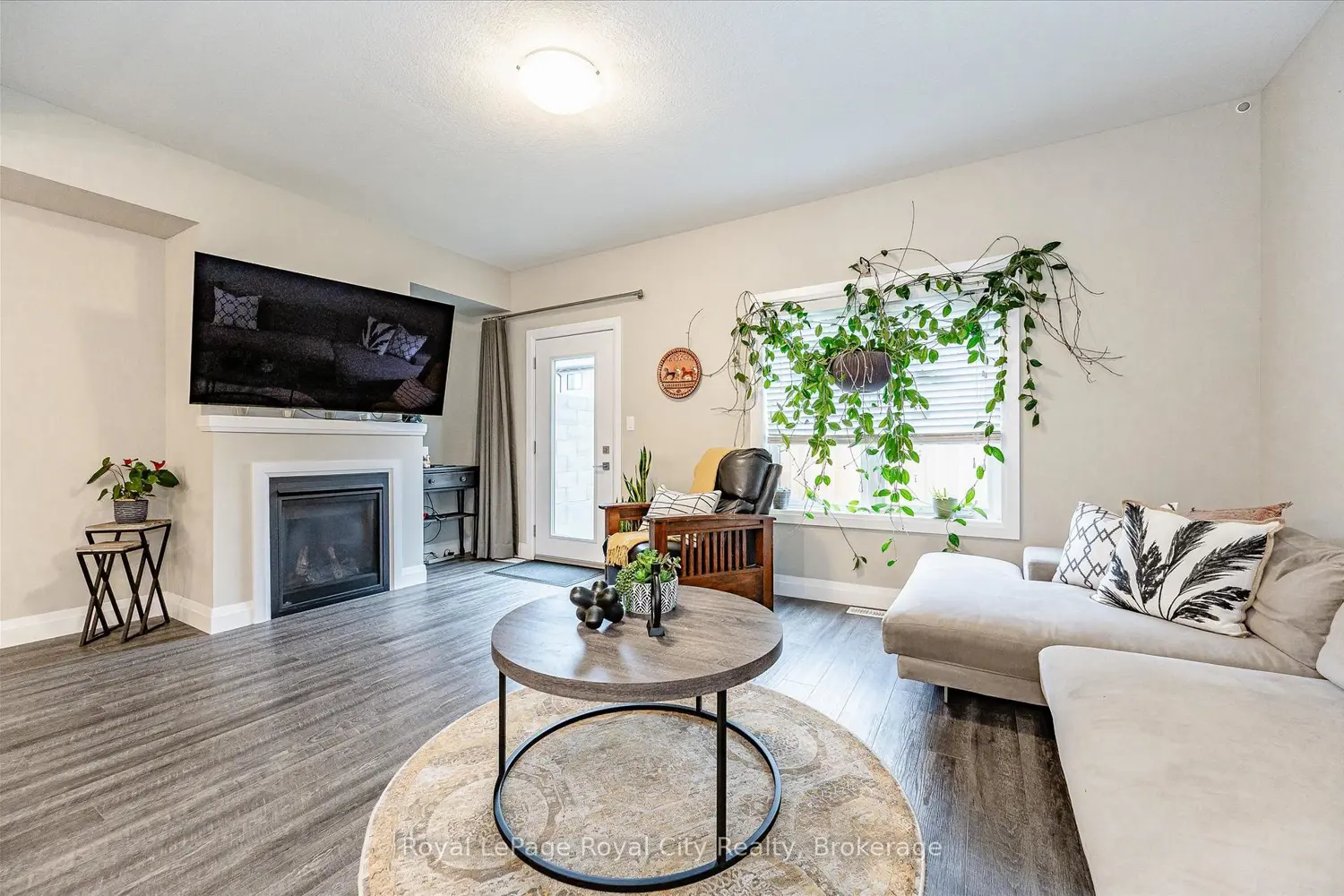 35 Wideman Boulevard 3 photo 5