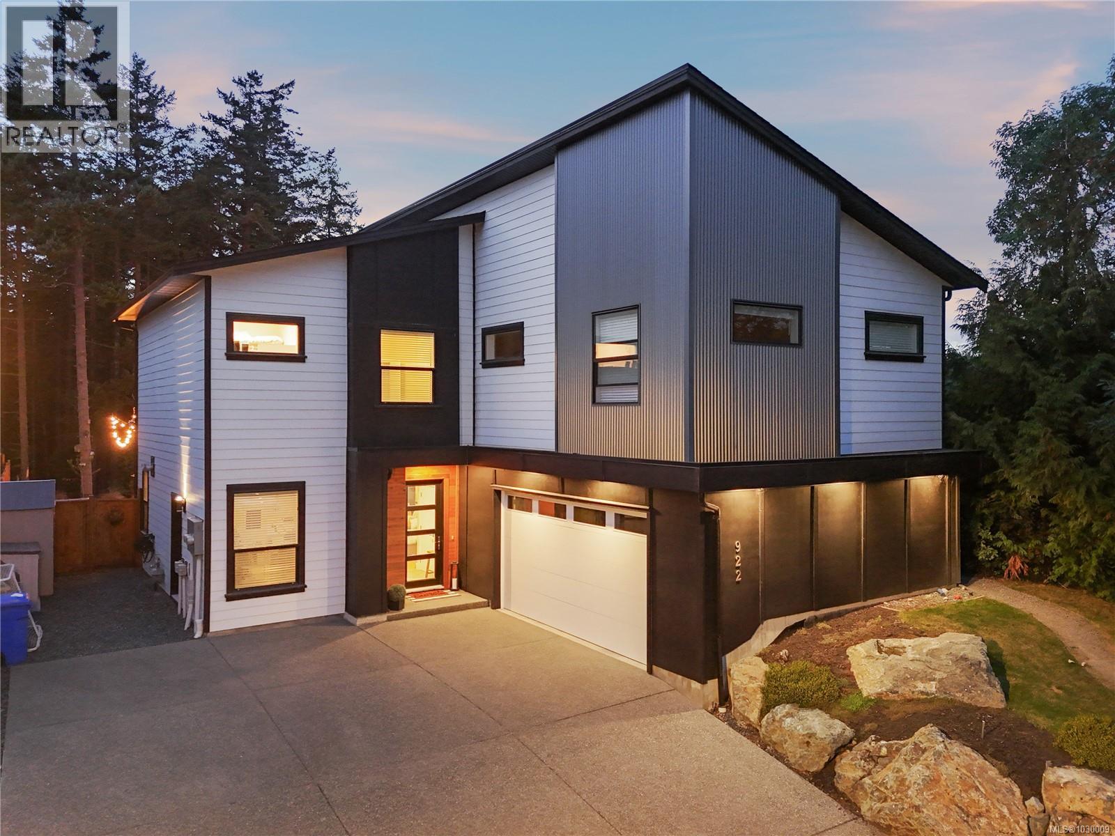 Primary image of 922 Greystone Pl