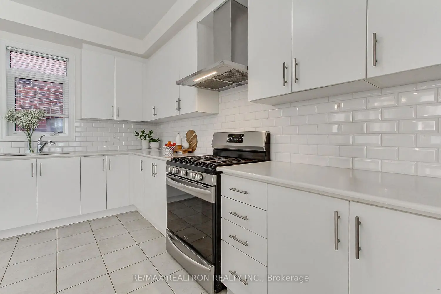 Additional image 5 of 2236 Lozenby Street