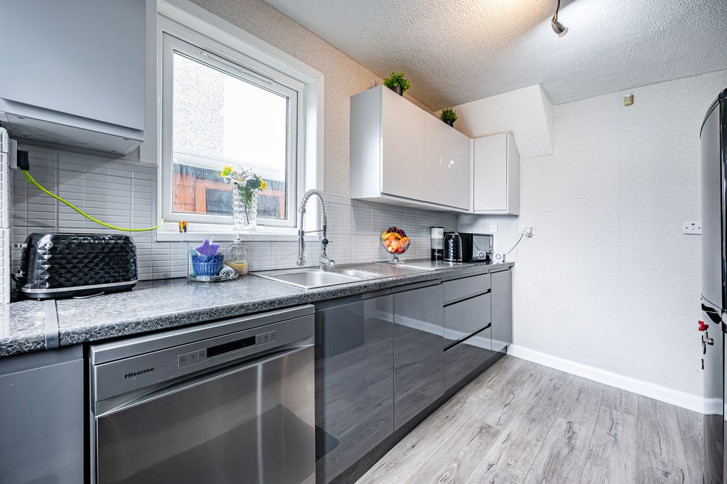 Additional image 7 of 3 bed semi-detached house for saleBruntsfield Avenue, Darnley, Glasgow G53