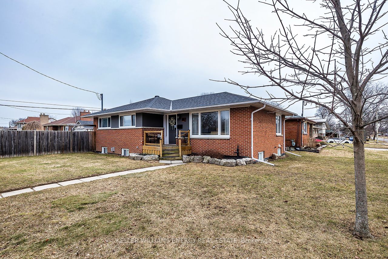 487 Cunningham Avenue, Oshawa, ON, L1J 3C1
