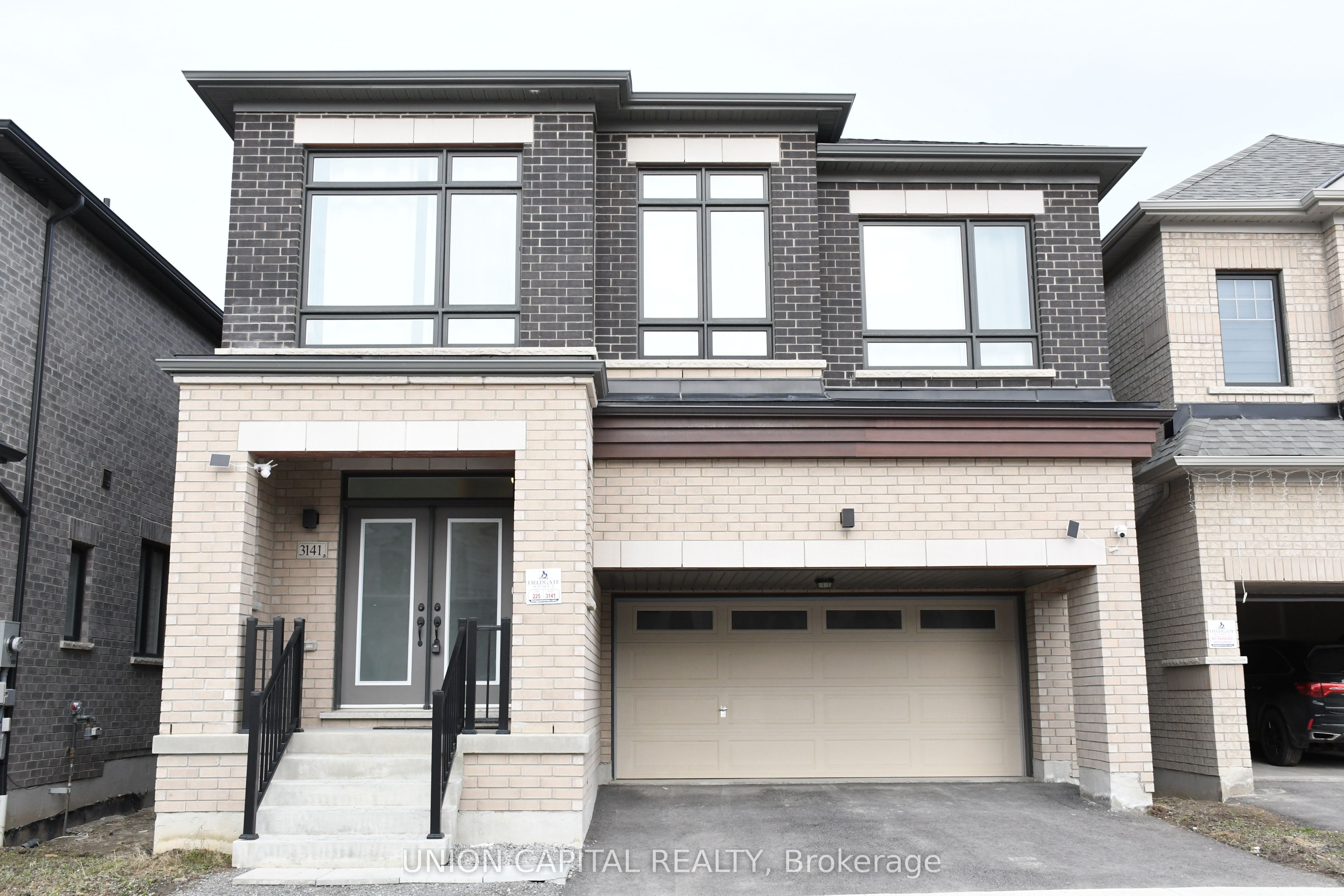 3141 Blazing Star Avenue, Pickering, ON, L1Y 0B4