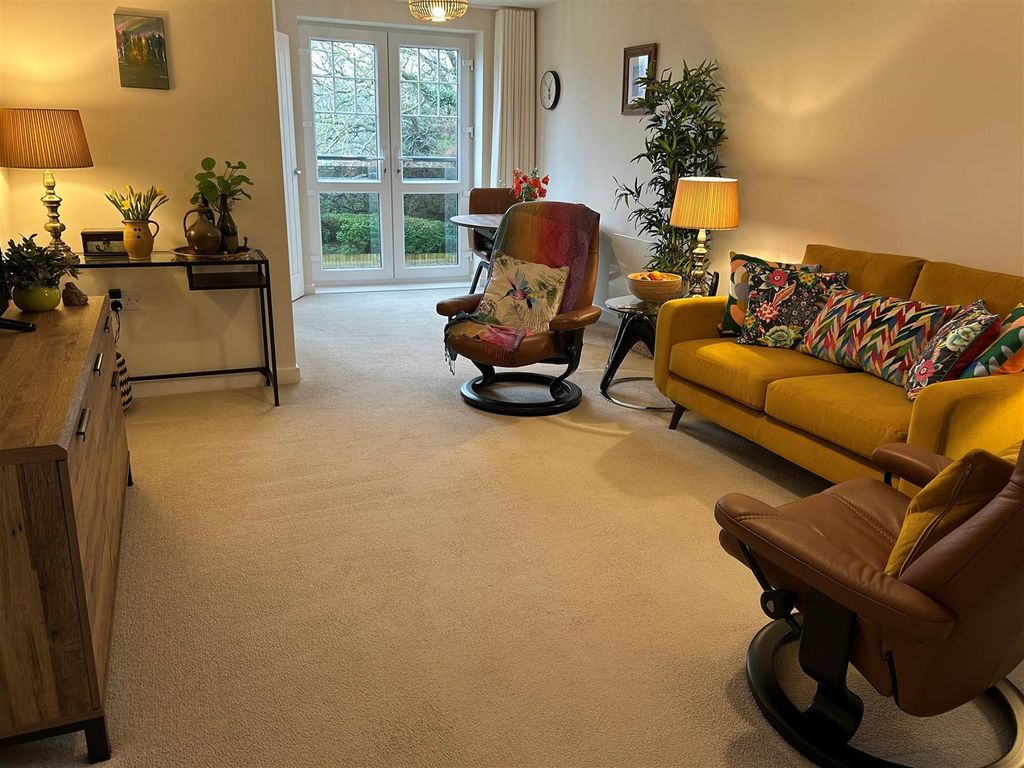 Additional image 3 of 2 bed flat for saleHooton Road, Willaston, Neston CH64