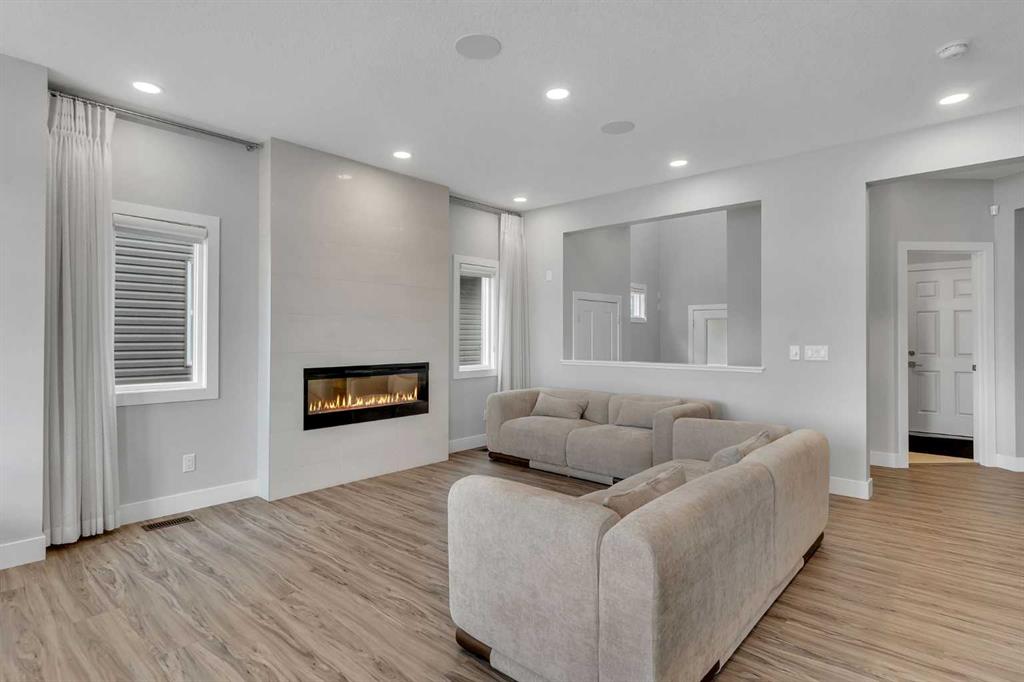 Additional image 5 of 81 Carringvue Manor NW, Calgary, AB, T3P1L7