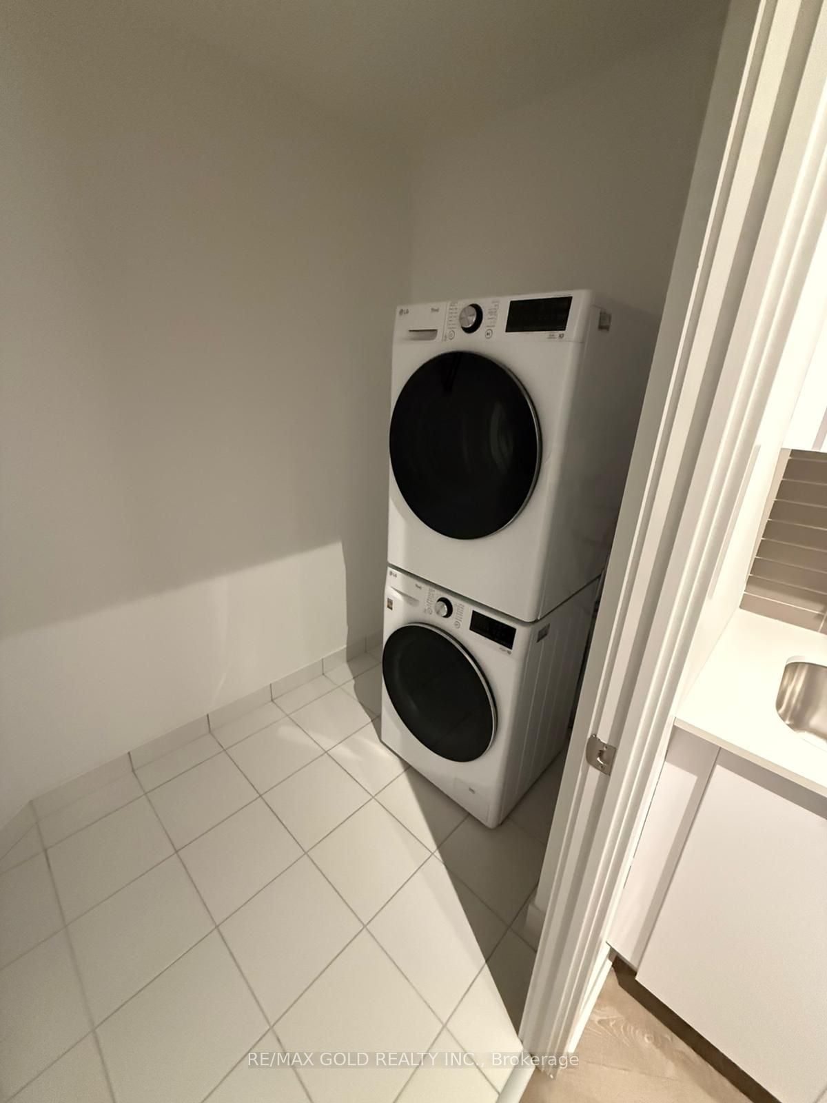 1401-225 Malta Avenue, Brampton, ON, L6Y 0B5