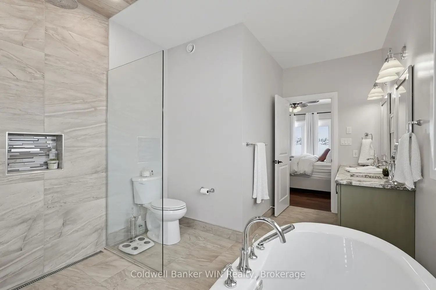 155 Marshall Heights photo 4