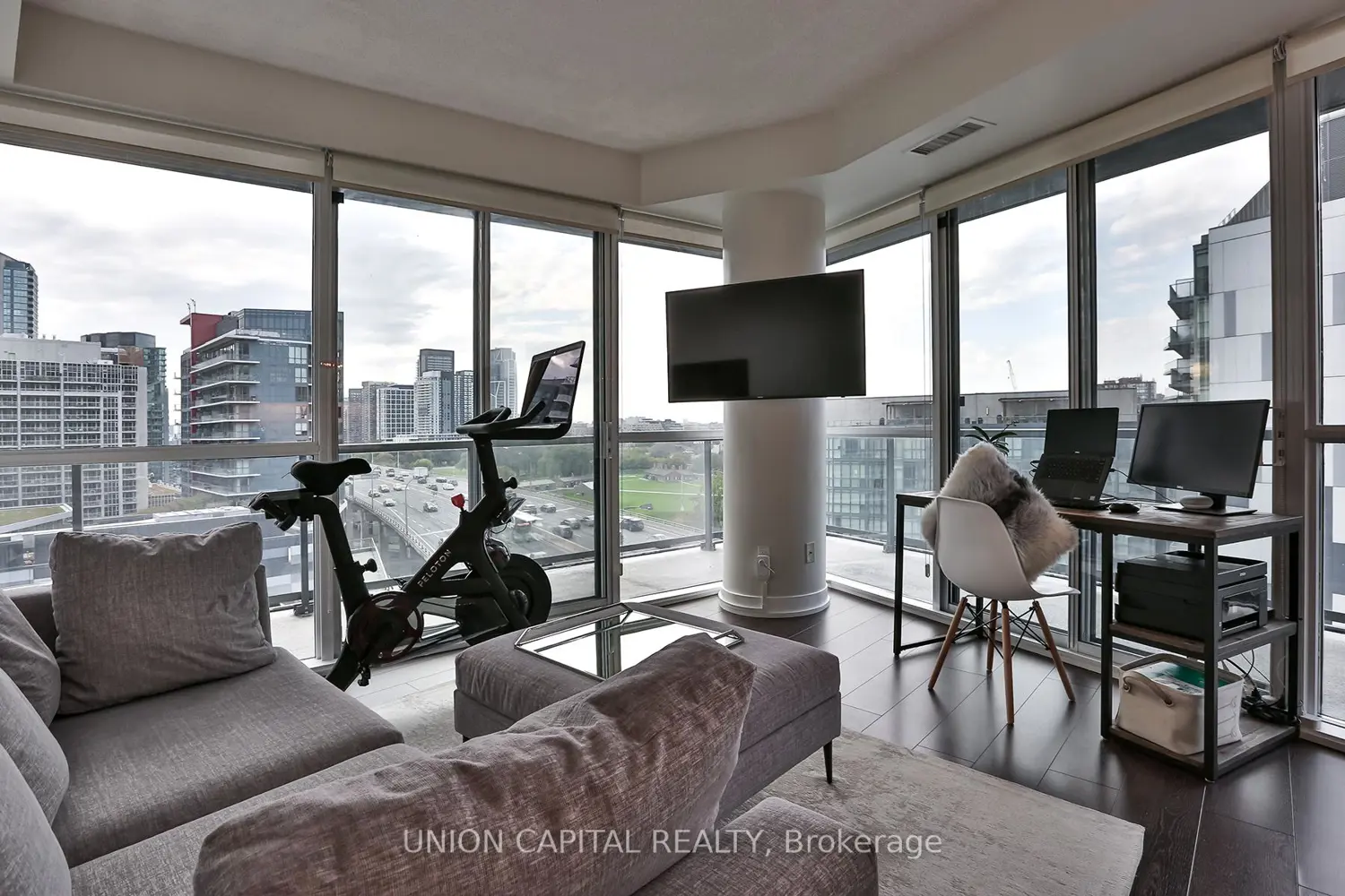 Additional image 7 of 20 Bruyeres Mews 1103
