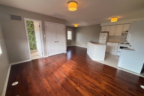 Additional image 8 of Coachhouse-12 Black Creek Drive, Markham, ON, L6B 1L7