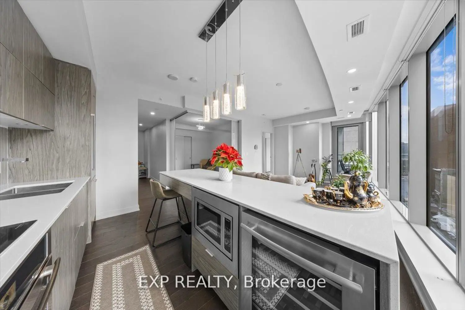 Additional image 6 of 101 Queen Street 910