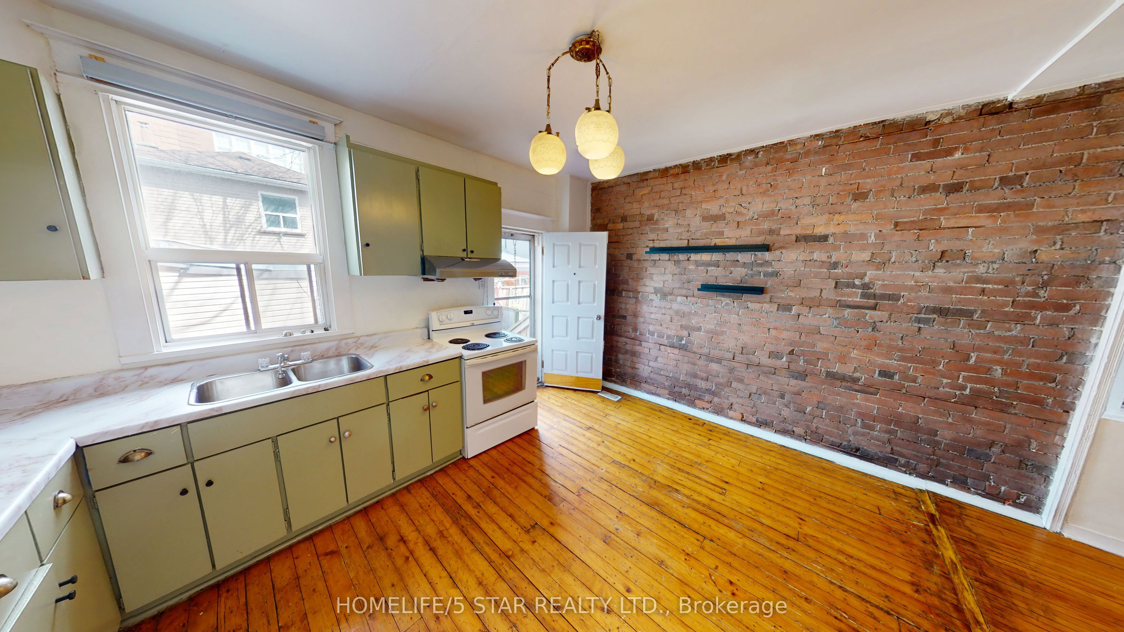 Additional image 4 of 1-53 Claremont Street, Toronto, ON, M6J 2M7