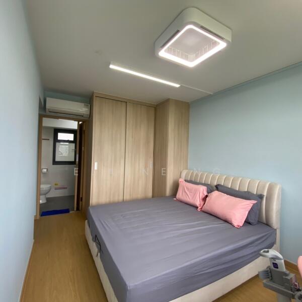 174A Sengkang East Drive photo 2