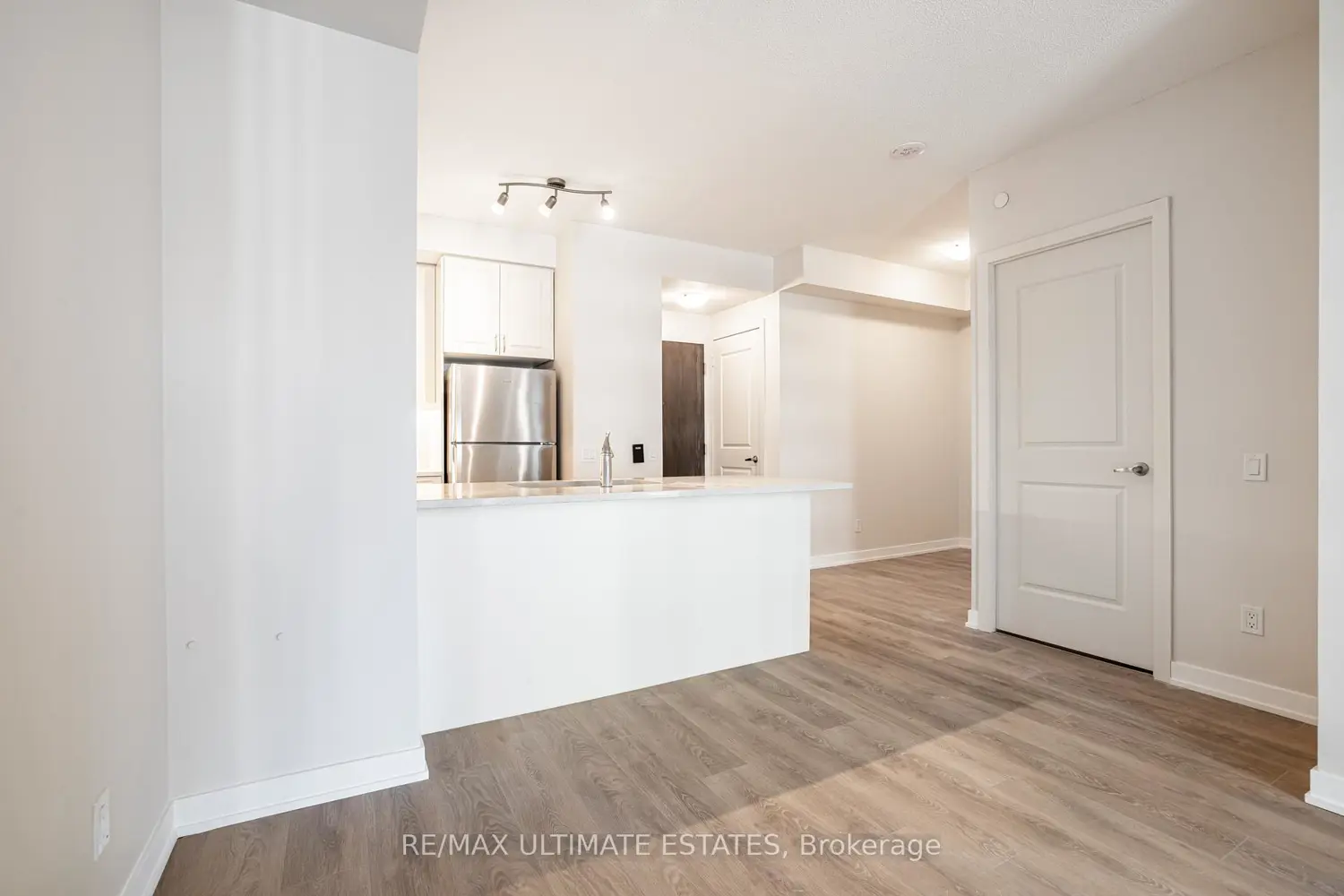 Additional image 9 of 4955 Yonge Street 1109