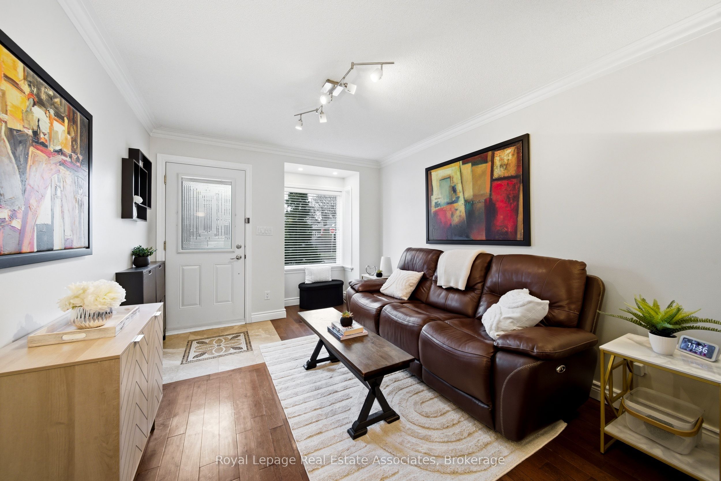 Additional image 3 of 177 Chisholm Avenue, Toronto, ON, M4C 4V9