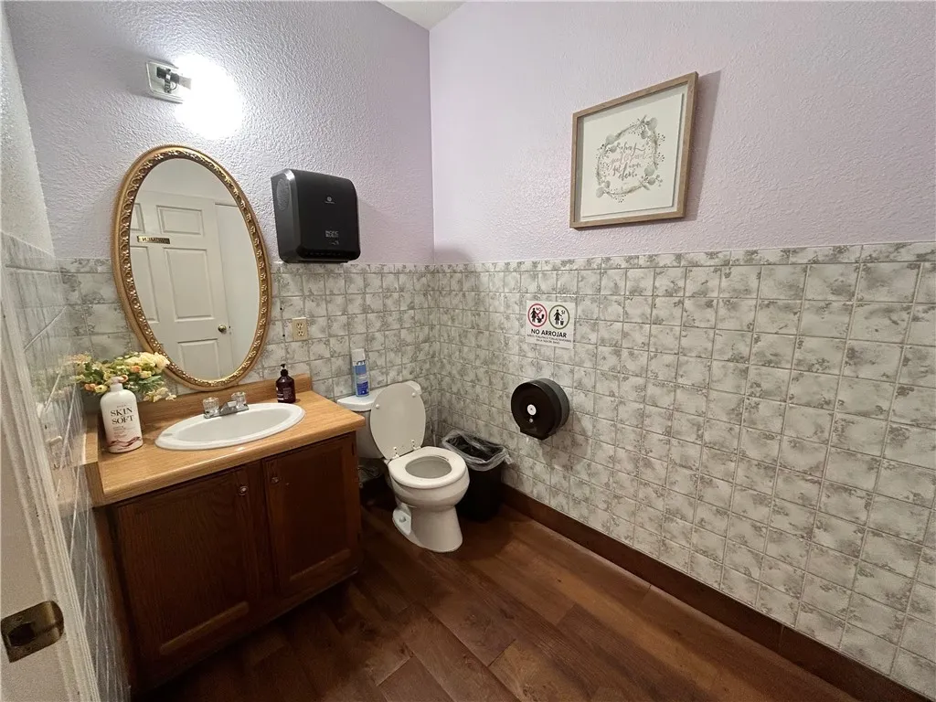 Additional image 87 of 1008 N Ross, Santa Ana, CA 92701