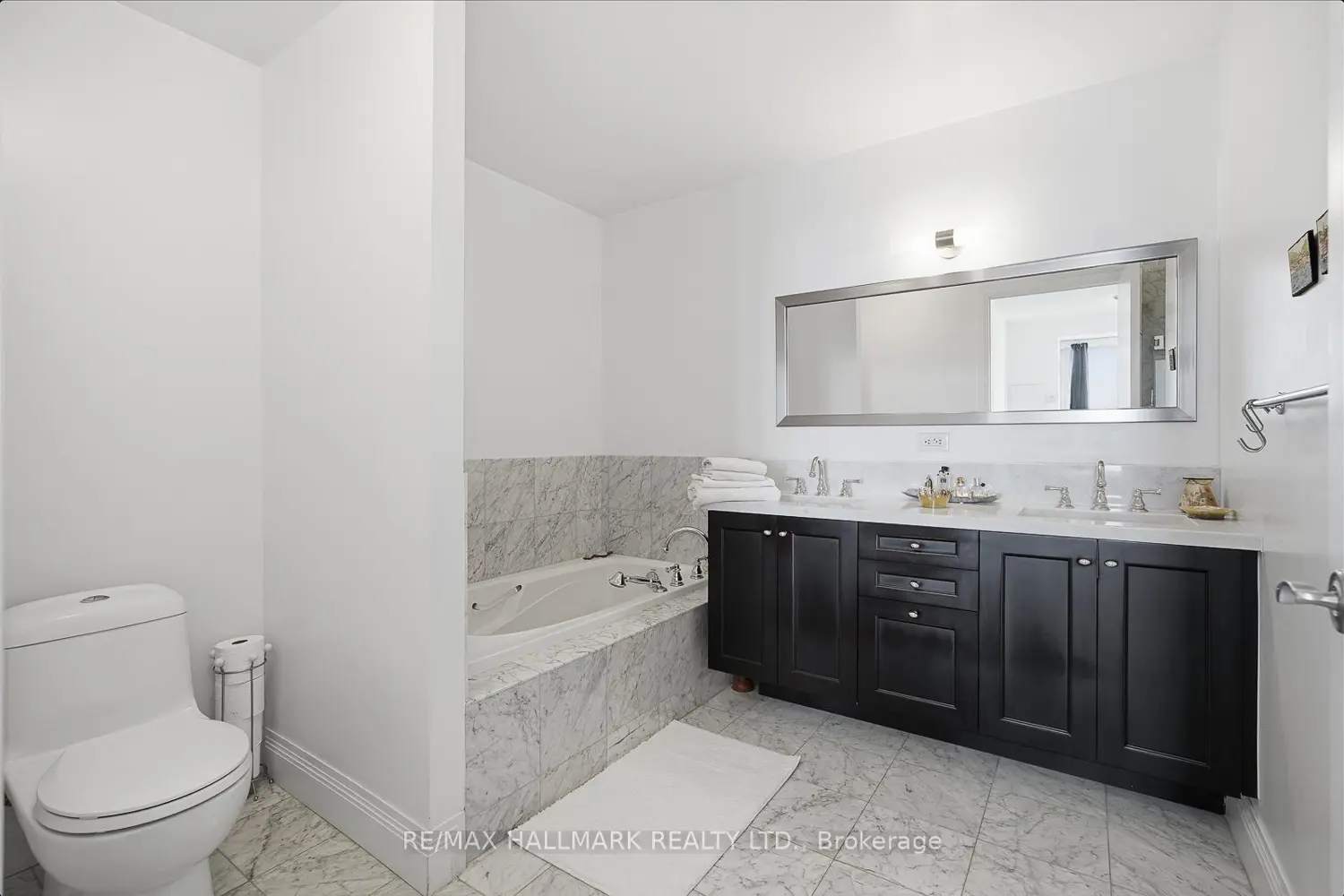 Additional image 7 of 2191 Yonge Street 4801